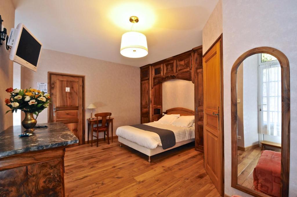 Hotel La Montagne Fleurie Barèges Esterno foto